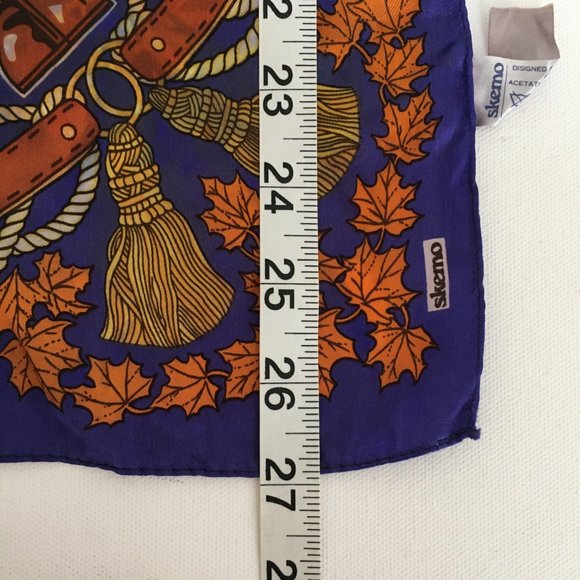 SKEMO Vintage Canadian Soldiers Print Square Scarf Purple Orange 26x27" - Picture 13 of 14